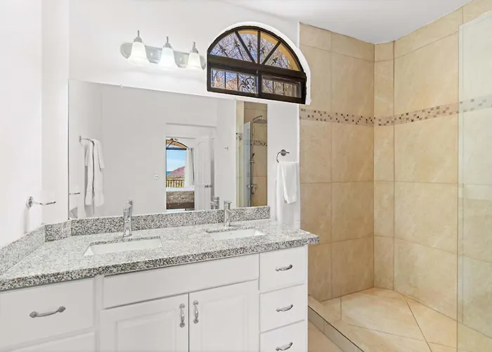 Casa Blanca Two Bedroom,two Bath Oceanview *